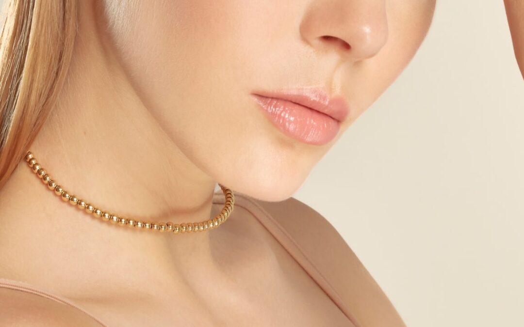 Gargantillas de oro 14k: el accesorio de moda para destacar tu cuello